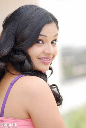 Young lady Actress Yamini Picture