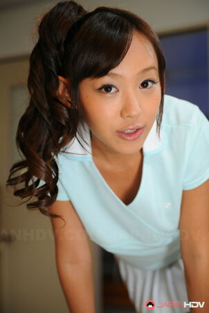 Ponytailed Chinese ultra-cutie