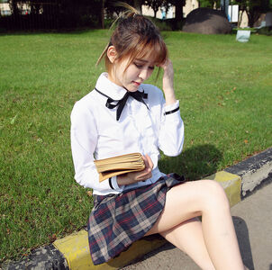 amateur schoolgirl